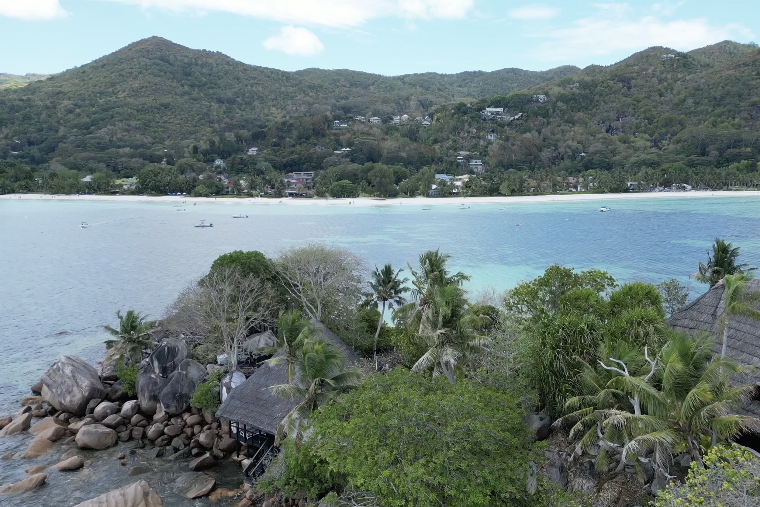 Anse Volbert ou Côte d'or de l'ile Praslin des Seychelles