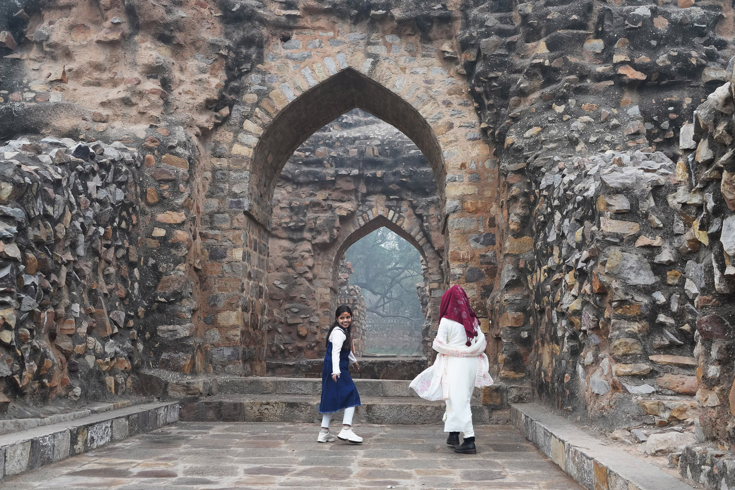 Dans le complexe de Qûtub Minâr - New Delhi