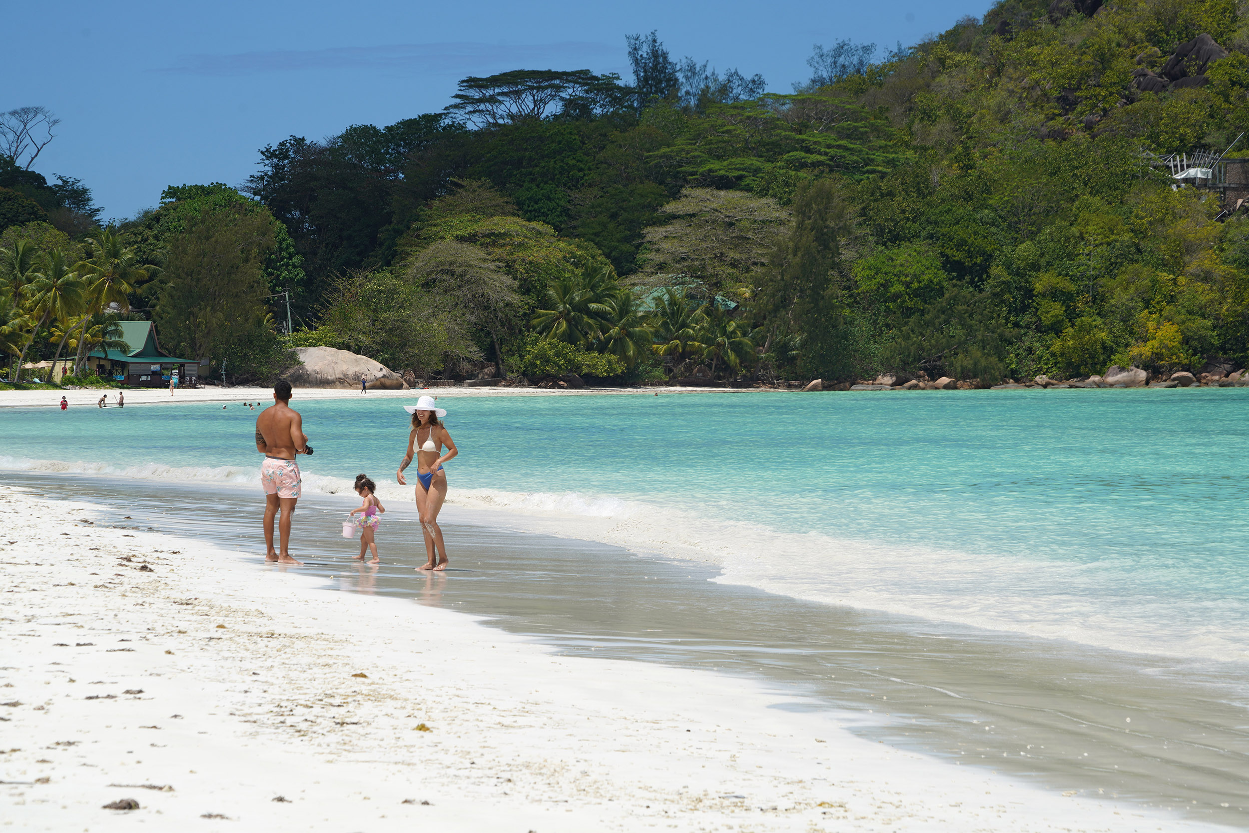 Anse Volbert ou Côte d'or sur  l'ile Praslin des Seychelles