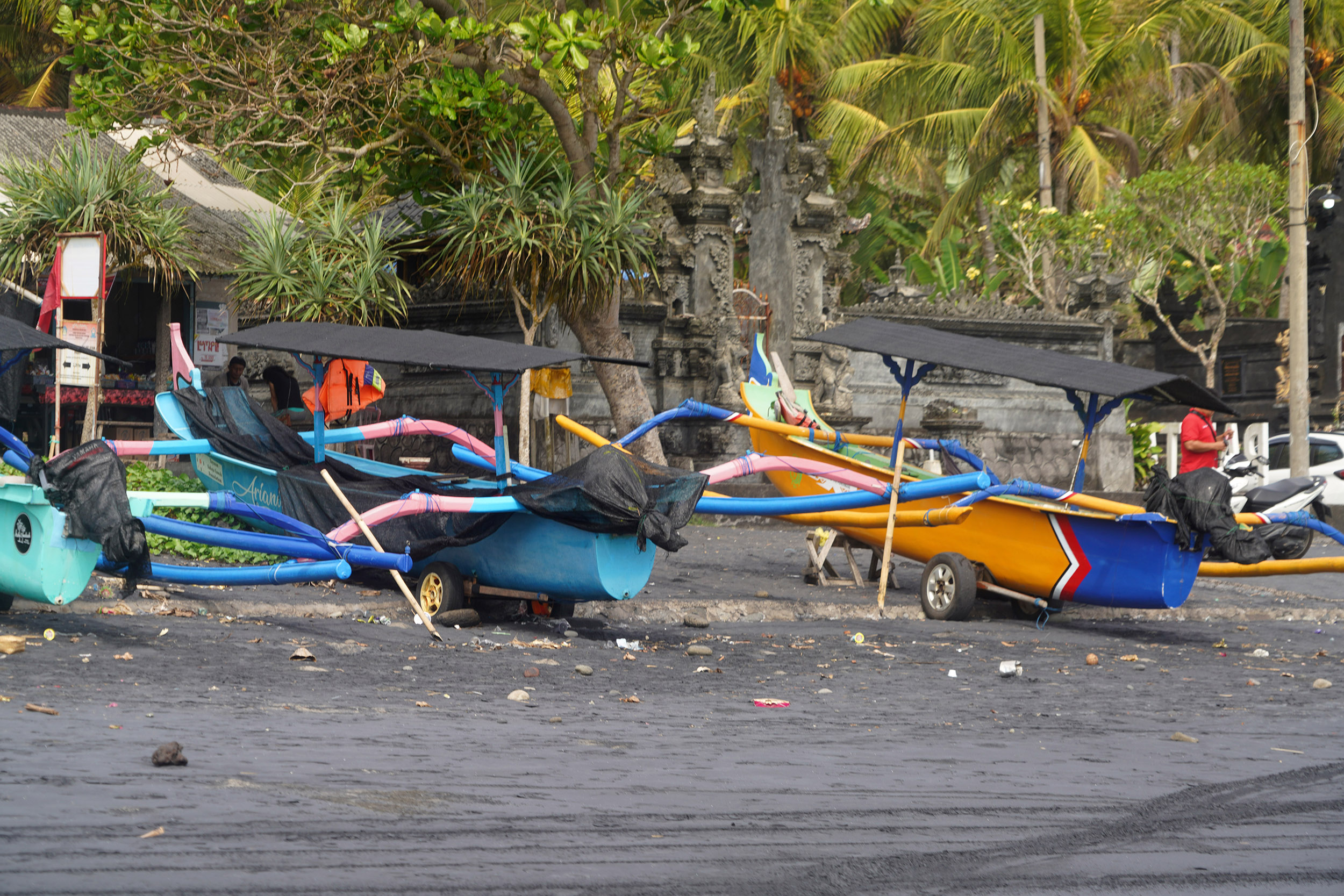 Sur la côte prés de  Balian