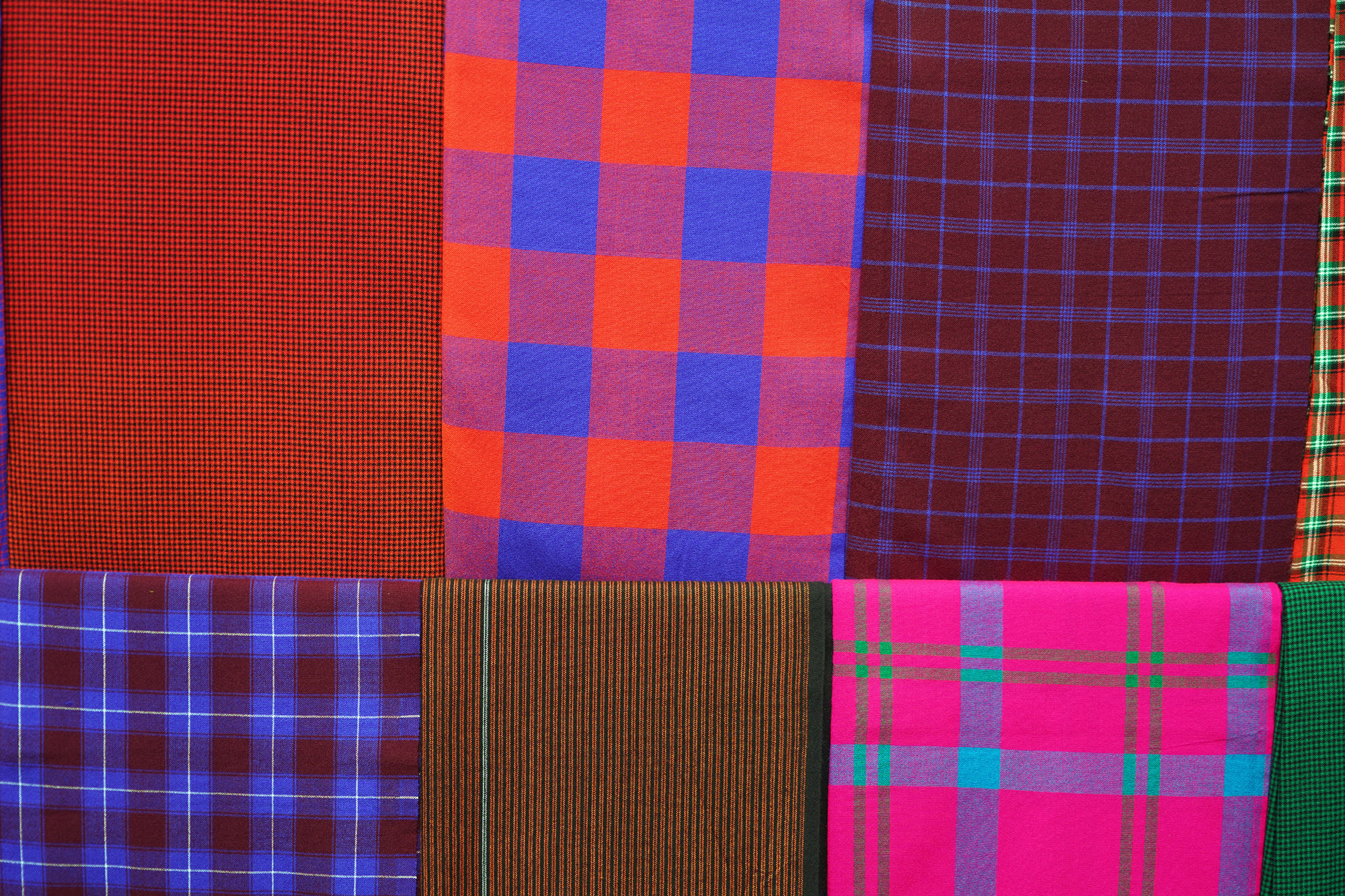 Kangas sur une échoppe près de Karatu